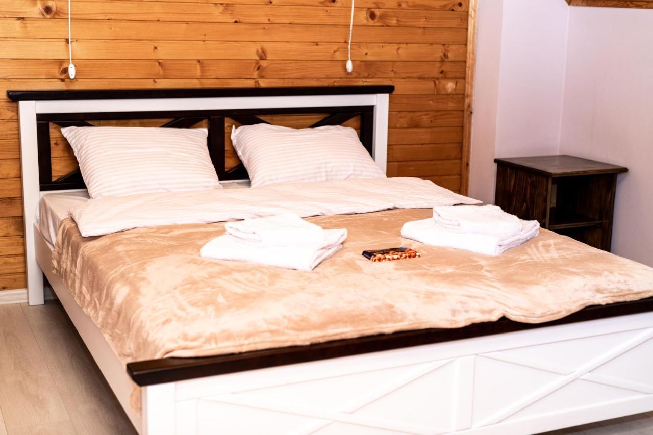 Wood House Hotel Pilipets Ngoại thất bức ảnh