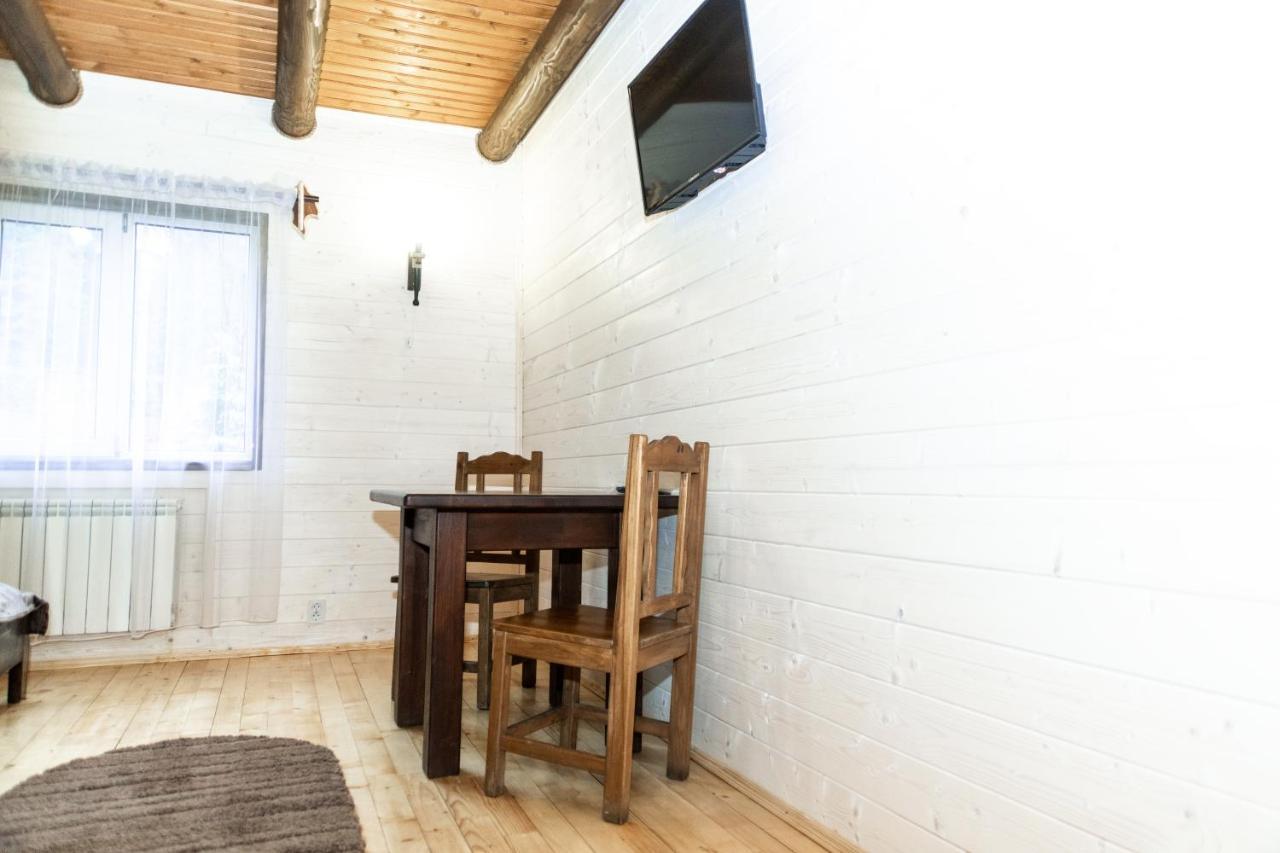 Wood House Hotel Pilipets Ngoại thất bức ảnh